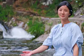 农村00后女孩，被迫长大图片