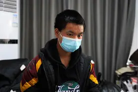 父亲去世后，13岁彝族少年被志愿者带出大山到河南求学，他说：我想读书，想学成后建设大凉山图片