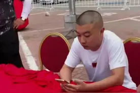 石家庄大网红马洪涛，因拖欠工人工资太多，直播时宣布已破产图片