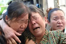 “我是救人啊，落得这下场！”赔了50万，还要判刑和开除？我不服图片