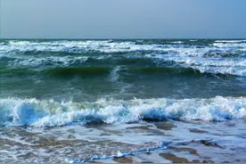 大海为何会涨潮退潮？海水在退潮以后去哪了？看完涨知识了图片