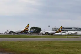 中国接管乌干达机场？我使馆坦荡回应，美国出阴招，非洲啪啪打脸图片