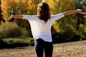 医生推荐7个最好的养生法，都是不用花钱的！图片