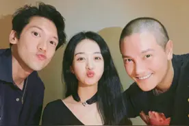 原来他才是赵丽颖最亲密的男人!冯绍峰不敢吃醋，王思聪也惹不起图片