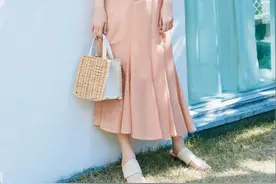 “凉鞋”才是夏天标配！尤其这三双，时髦显高，配裤子裙子都好看图片