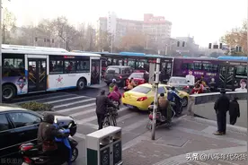 湖北黄石有轨电车对比地铁、私家车旅行速度，驳公共交通无用论图片