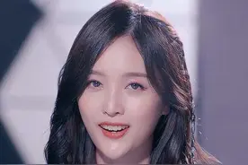 演艺圈“花式假下巴”大比拼，又尖又翘又吓人，一个比一个精彩图片