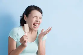 冷热酸甜不敢吃，牙齿敏感牙膏就能解决吗？图片