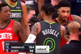 我去！实战罚球线隔扣！天啊，这就是状元之子的天赋吗图片