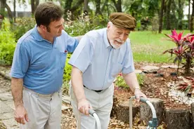 走路快和走路慢的人，谁更长寿？英国研究：二者或相差15年寿命图片