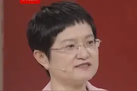 被央视曝光被医生拉黑的“毒零食”，导致孩子变笨，妈妈别买了图片