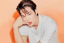 EXO成员金钟仁到底有何魅力，竟先后与两位顶流女团成员恋爱图片