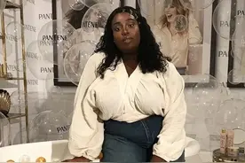 女子10岁开始沉迷成人片，现在羞耻到想自杀...图片