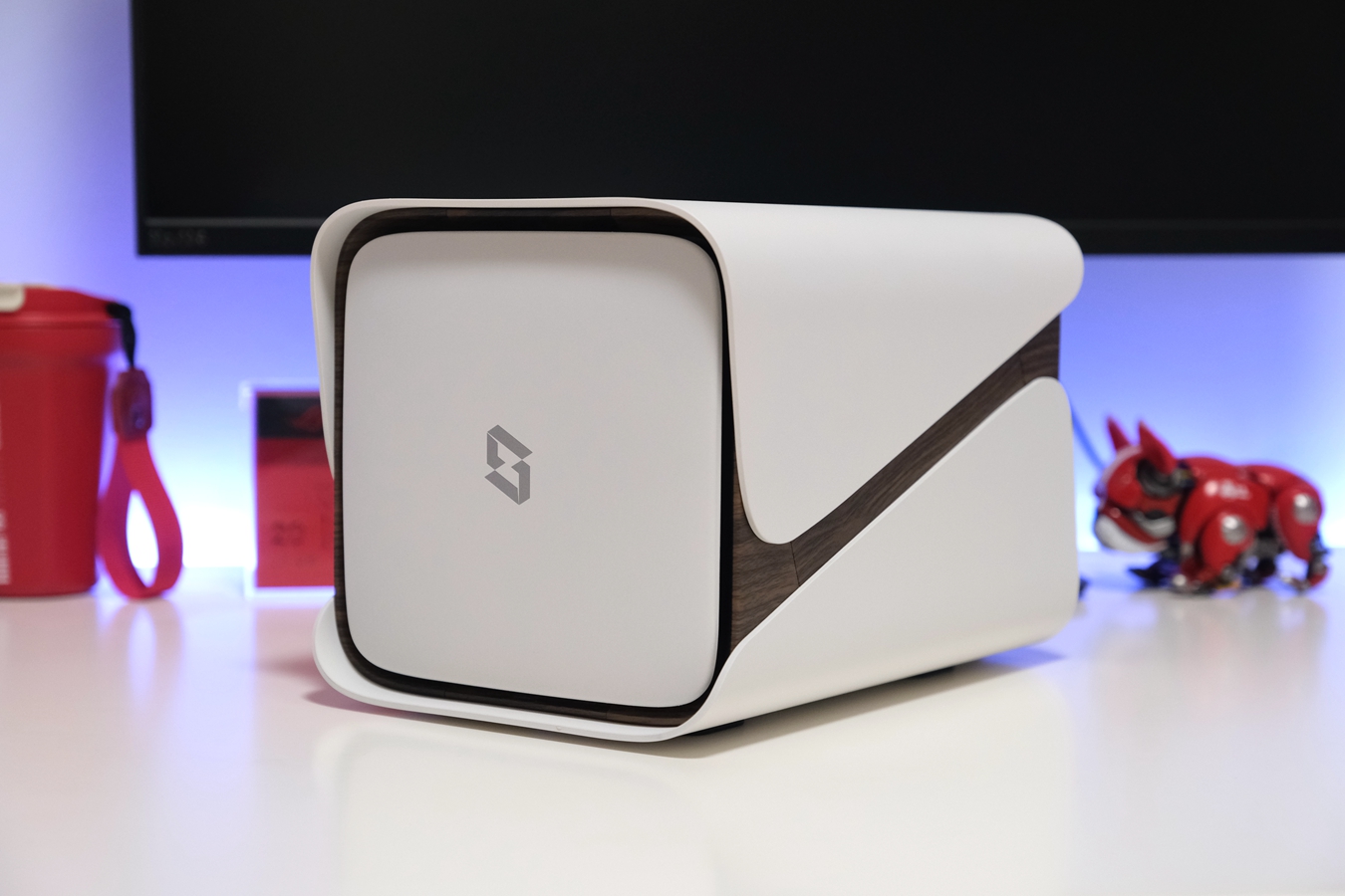 实用易用的极空间Z4S,适合新手小白和教师用的家庭私有云