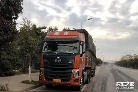 刚毕业就跟着父亲一起开卡车，排队4小时装卸货是常态图片