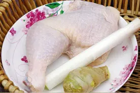 一个鸡腿半斤重，为啥超市的冷冻鸡腿那么大，从不缺货？建议了解图片