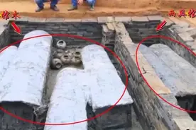 江西出土“墓下墓”，六口棺材整齐排列，1大人5小孩葬在一起图片