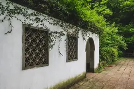 诗词丨遍览山河远阔，最爱人间烟火图片