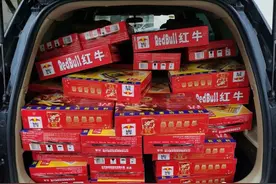 岳阳县警方破获一起生产、销售假冒“红牛”饮料案图片