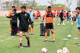 武汉长江：多位内援加盟，新外援也已抵达国内图片