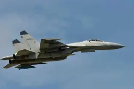 歼11BG才是中国最强非隐形战机，比歼16更强？空战能力在苏35之上图片