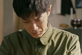 梦中的那片海21、22集 | 肖春生残废回家见姐一秒落泪观众直呼哭死图片