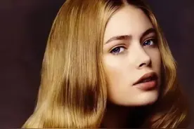 荷兰国宝级超模杜晨•科洛斯，最美维密天使之一，人生赢家图片