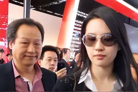 靠“认爹上位” 的5位女明星，曾经不温不火，如今却混的风生水起图片