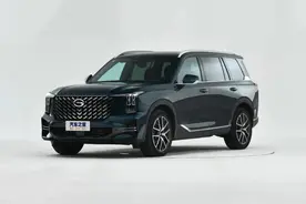 传祺GS8：2.0T+爱信8AT+四驱，近5米长的SUV卖20万出头？图片