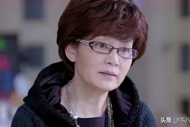 年过60岁单身无子的富婆女星，后悔不生孩子，为前男友“守寡”图片