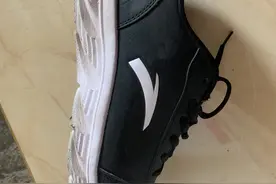 教你看如何分辨网购平台的假安踏靴图片