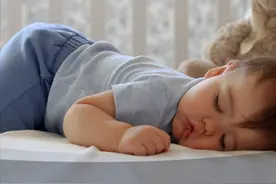 孩子必须睡午觉吗？不午睡，会影响发育、长高吗？图片