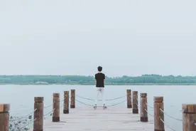 上班太累，赚不到钱，那就《单干》吧图片