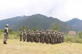 第一视角！直击轻武器实弹射击现场图片