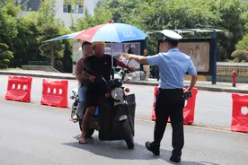 夏天到来，各地却禁止电动车装遮阳棚，有这个必要吗？官方有答案图片