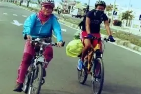 6旬老太独自骑行环游世界8年：边做义工边旅行，打零工赚路费，用翻译软件与他人交流图片