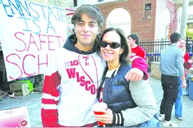 美高校“家长周末”：“大人比孩子疯狂”图片