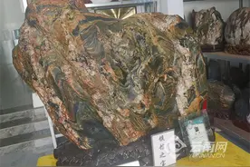 昆明东川：金沙奇石瑰宝云集图片