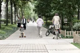 只帮房东卖房，上海有了“中介中的中介”图片