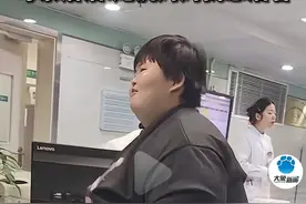 400斤女孩已减88斤将做手术，女孩妈妈：曾大半年涨100多斤，女儿说自己想活着图片