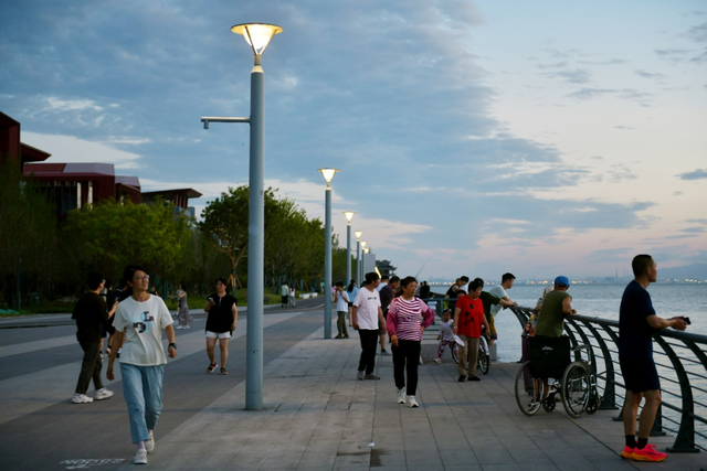 组图 | 晚霞滤镜下的后海，美得像开了外挂！