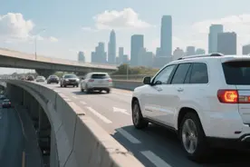 高速上如何安全超车？这些知识你一定要知道图片