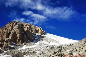 青海门源：冬日岗什卡雪峰巍峨壮美图片