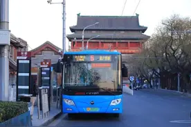北京这条公交89岁了！每天两万多人乘坐它打卡中轴线图片