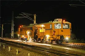 “黄金通道”业务忙！中老铁路全线开展集中维修施工图片