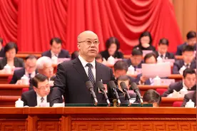 河北省省长王正谱：咬定青山不放松，干字当头勇争先图片
