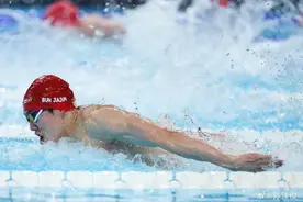 超越自我！孙佳俊荣获“荆楚楷模”称号图片