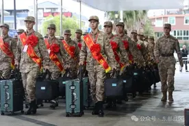 东部战区空军春季入伍新兵前来报到！图片