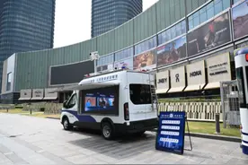 外卖骑手与店铺员工争执不休，多亏了这个“三所联动”移动调解新模式图片