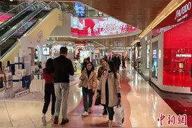 海南密集发放消费券促年终免税消费升温图片